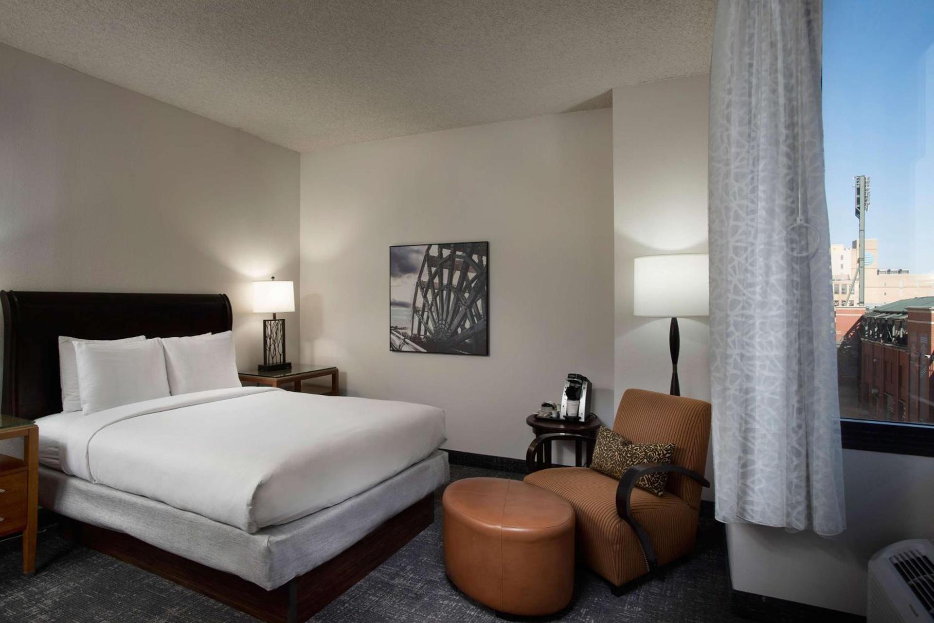 DoubleTree by Hilton Memphis Downtown photo 26