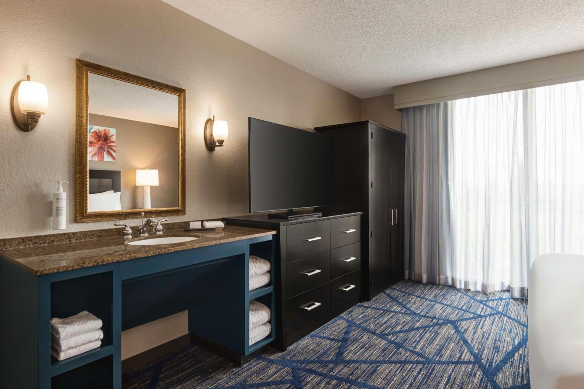 Embassy Suites by Hilton Miami International Airport photo 81