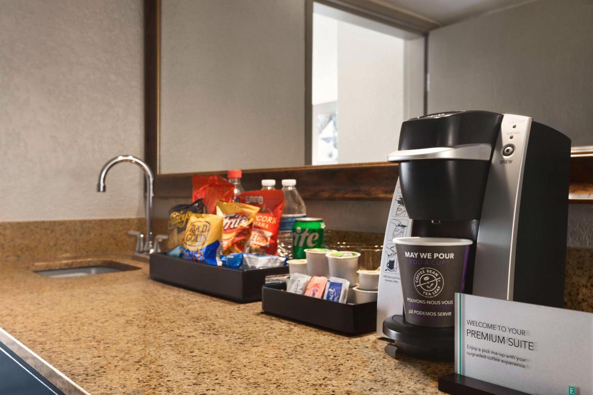 Embassy Suites by Hilton Miami International Airport photo 40