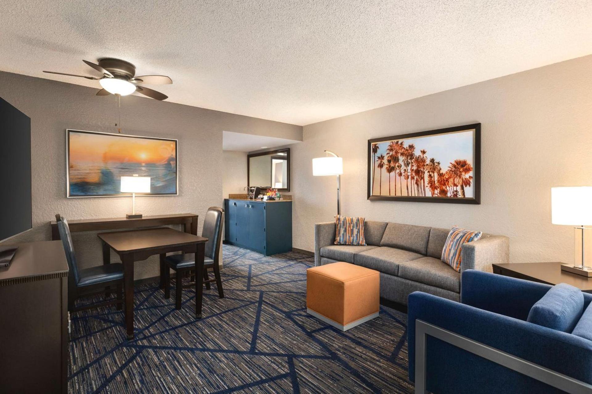 Embassy Suites by Hilton Miami International Airport photo 42