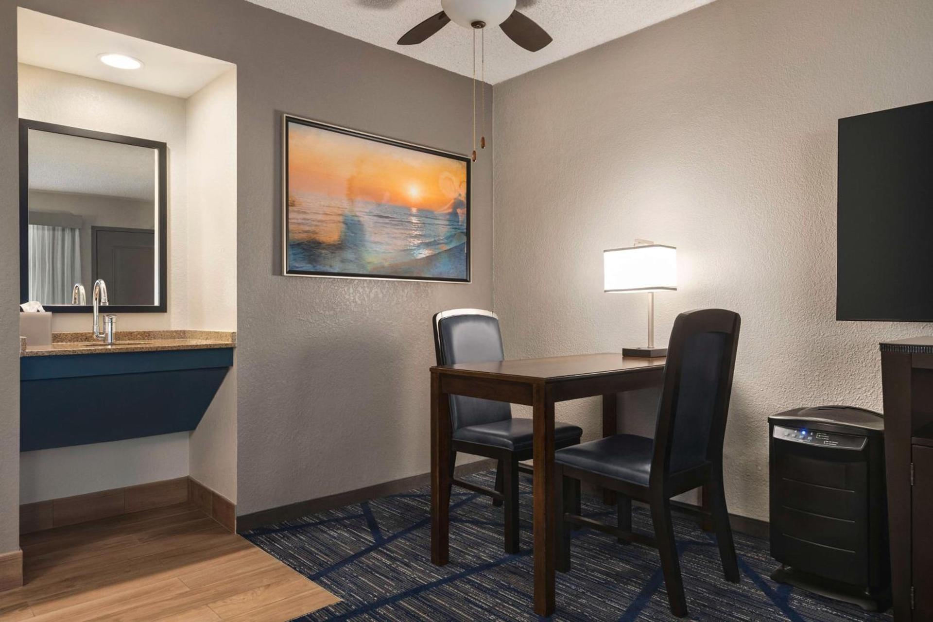Embassy Suites by Hilton Miami International Airport photo 46