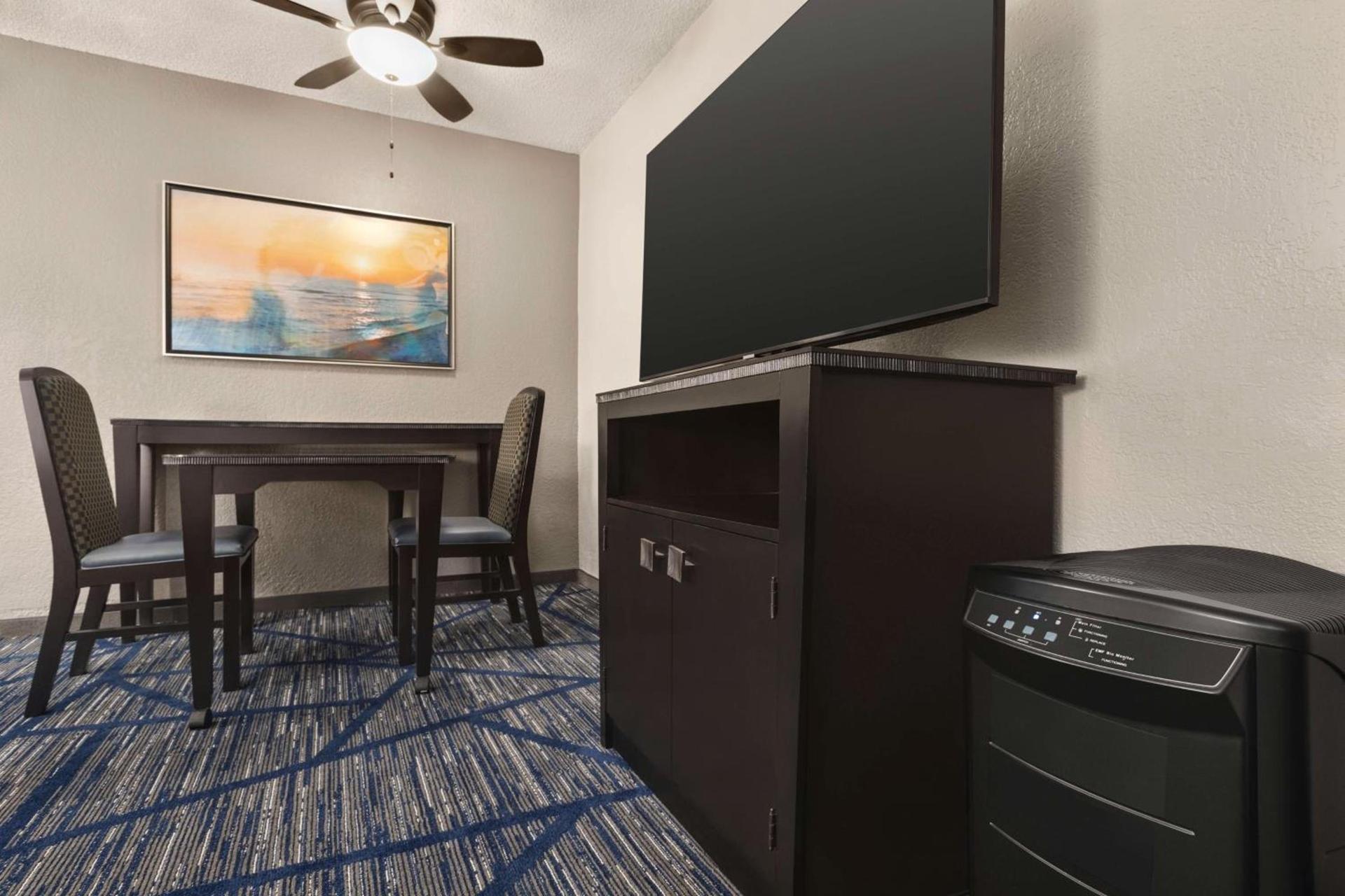Embassy Suites by Hilton Miami International Airport photo 48