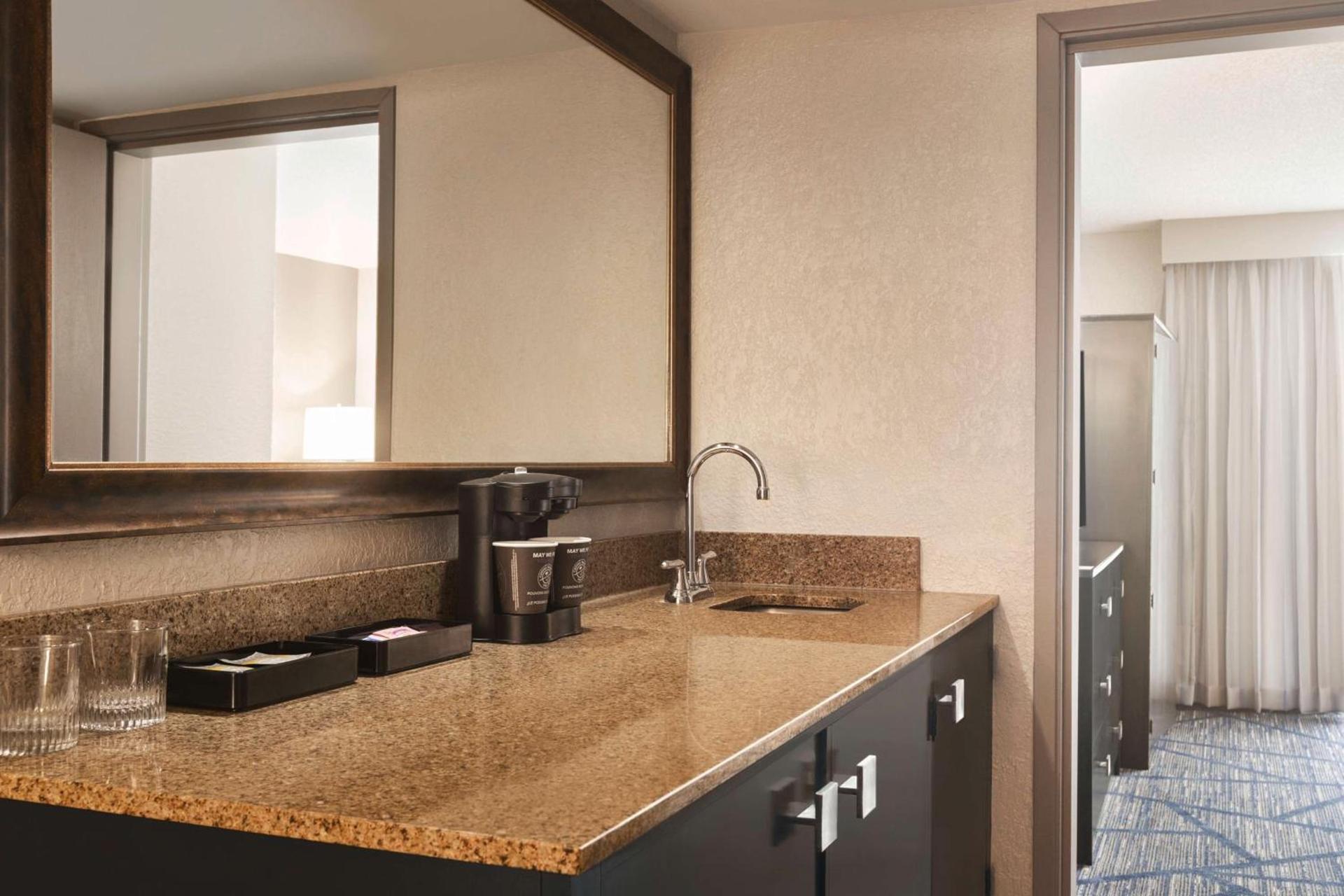 Embassy Suites by Hilton Miami International Airport photo 51