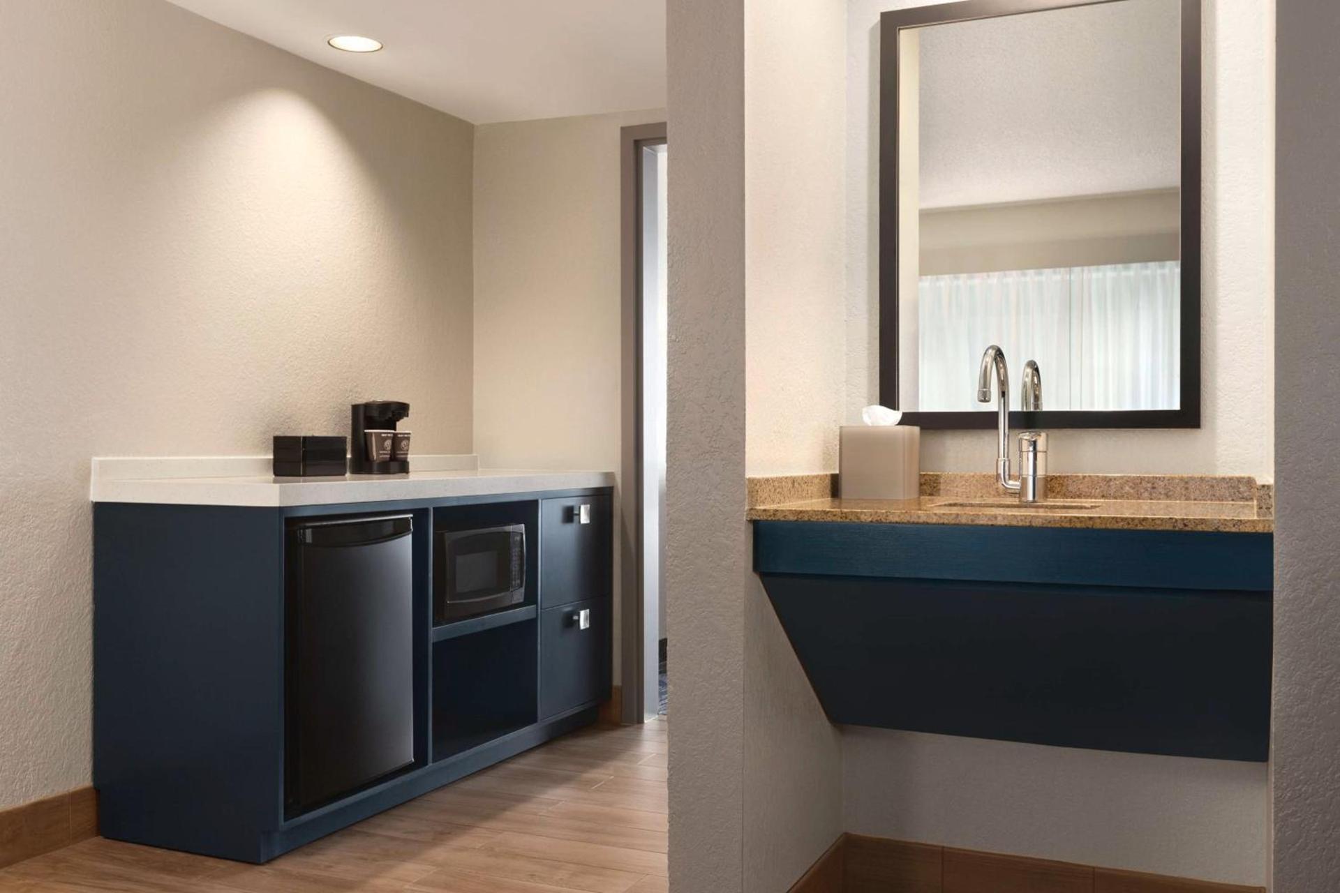 Embassy Suites by Hilton Miami International Airport photo 18