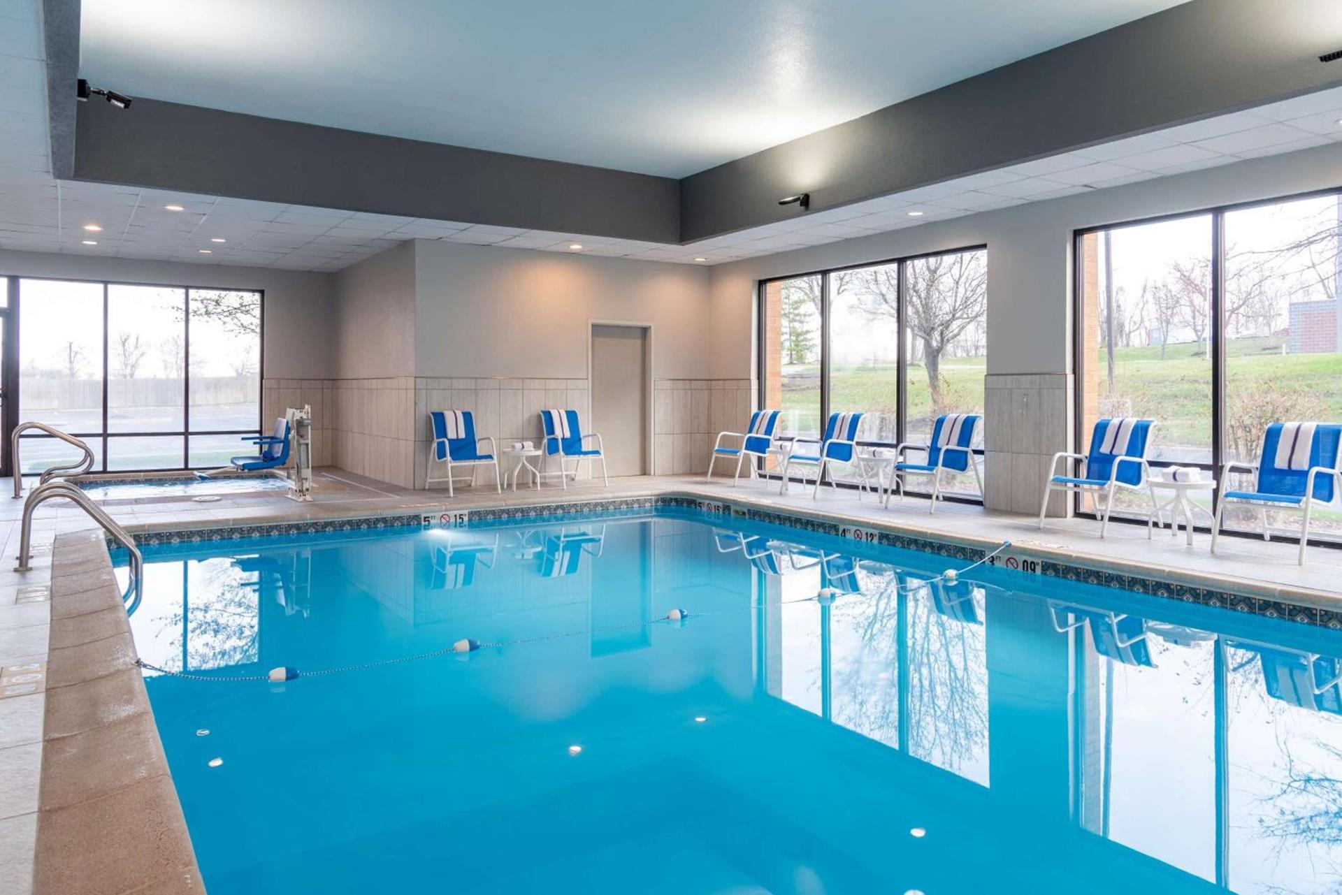 Hampton Inn Kansas City-Lee's Summit photo 6