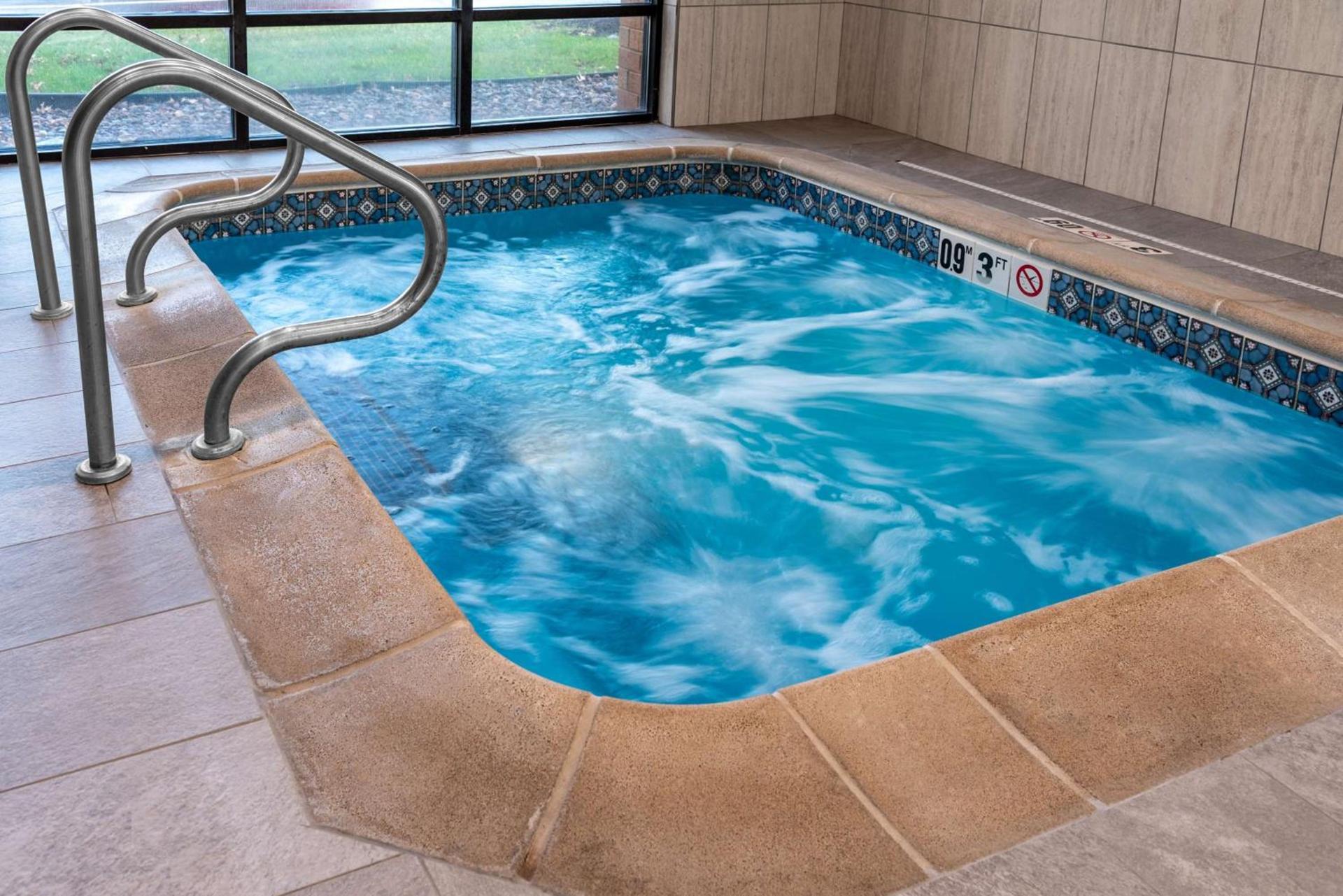 Hampton Inn Kansas City-Lee's Summit photo 7