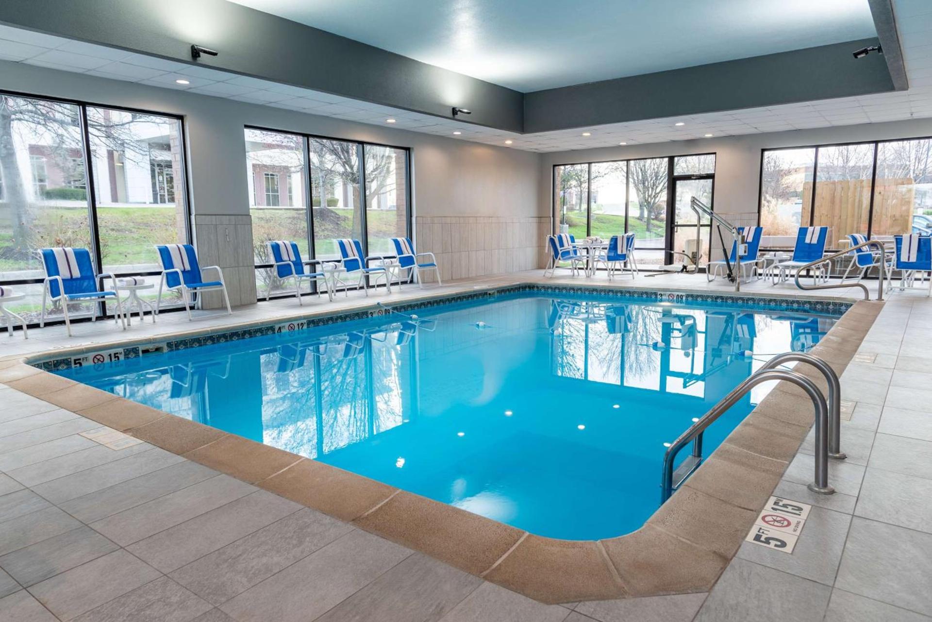 Hampton Inn Kansas City-Lee's Summit photo 8