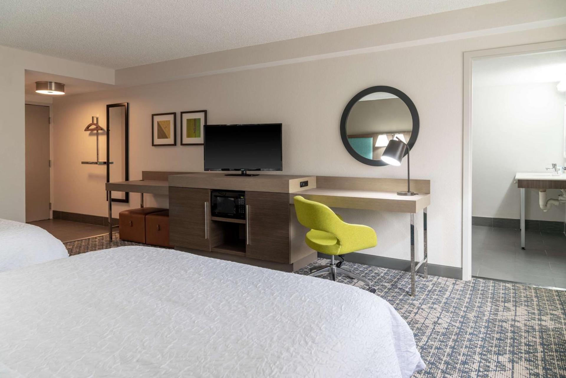 Hampton Inn Kansas City-Lee's Summit photo 27