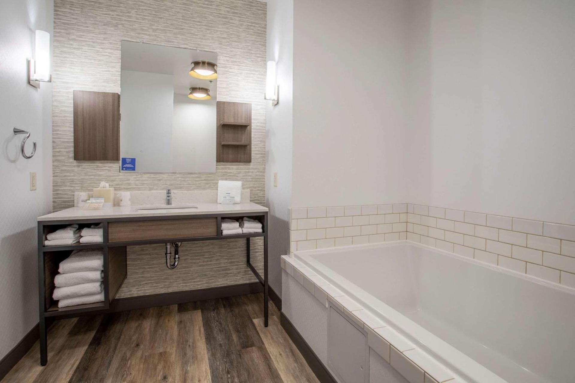 Hilton Garden Inn Mankato Downtown photo 18