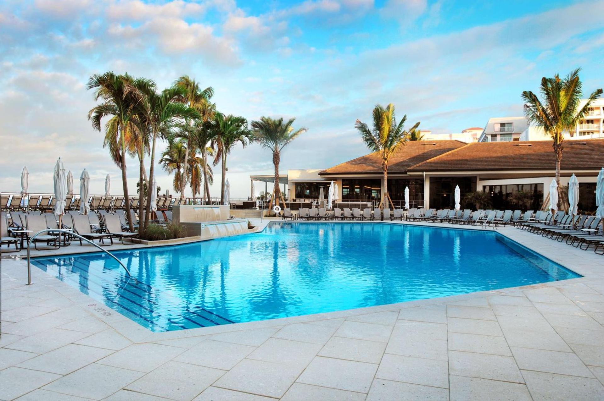 Hilton Marco Island Beach Resort and Spa photo 2