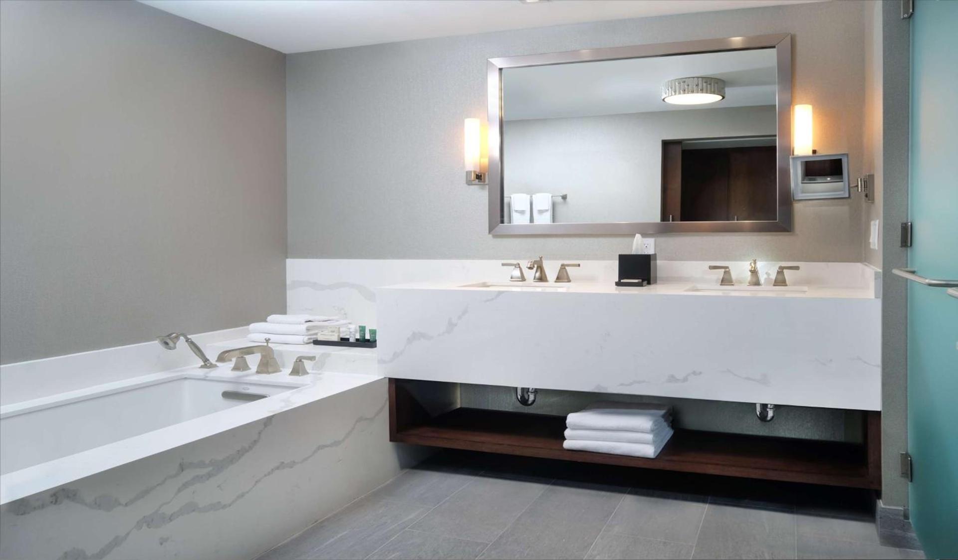 Hilton Marco Island Beach Resort and Spa photo 38
