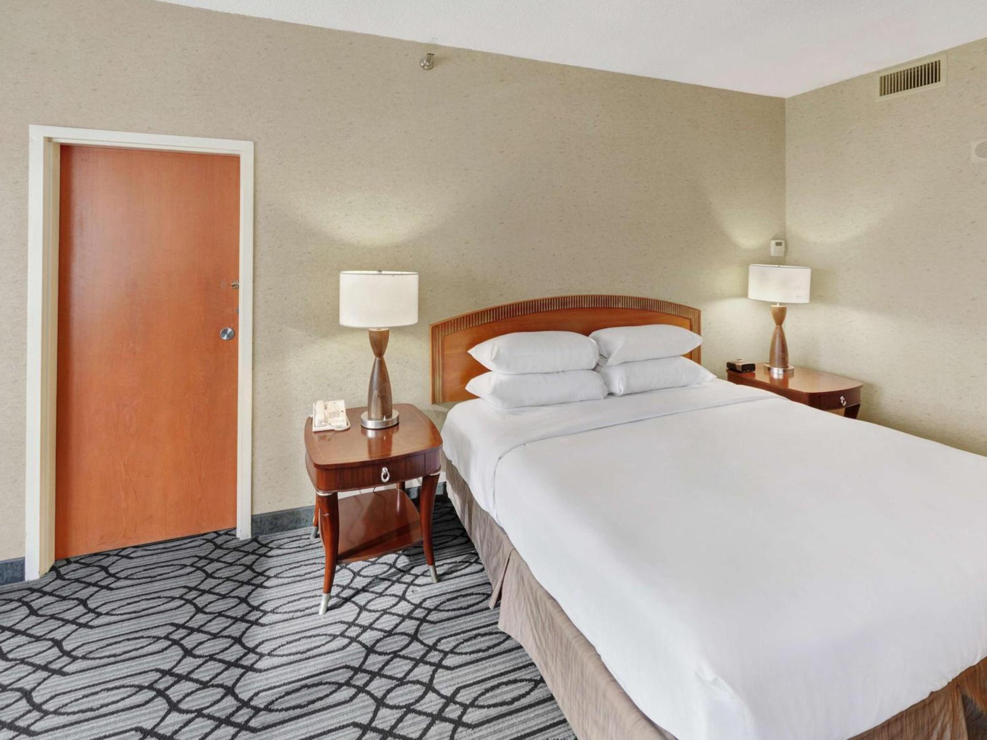 DoubleTree by Hilton St Paul Downtown photo 8