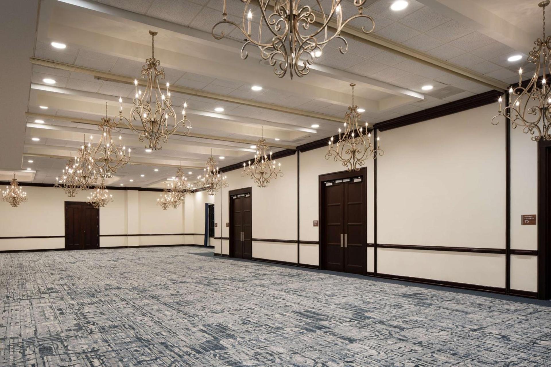 Embassy Suites by Hilton New Orleans Convention Center photo 43