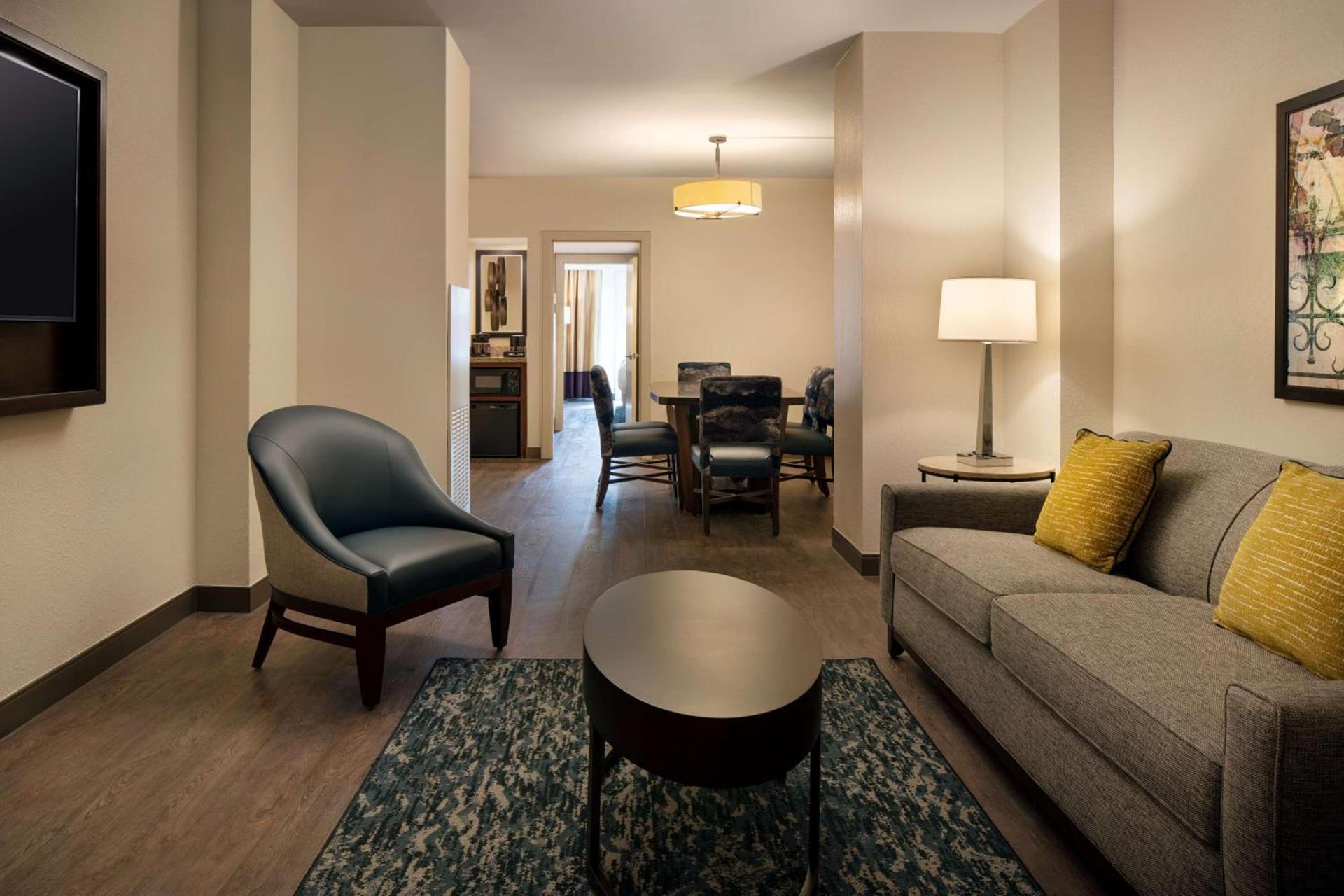 Embassy Suites by Hilton New Orleans Convention Center photo 56