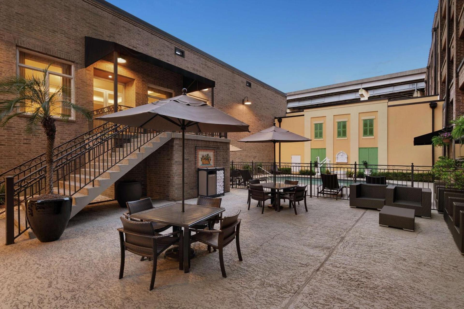 Hampton Inn and Suites New Orleans Convention Center photo 6
