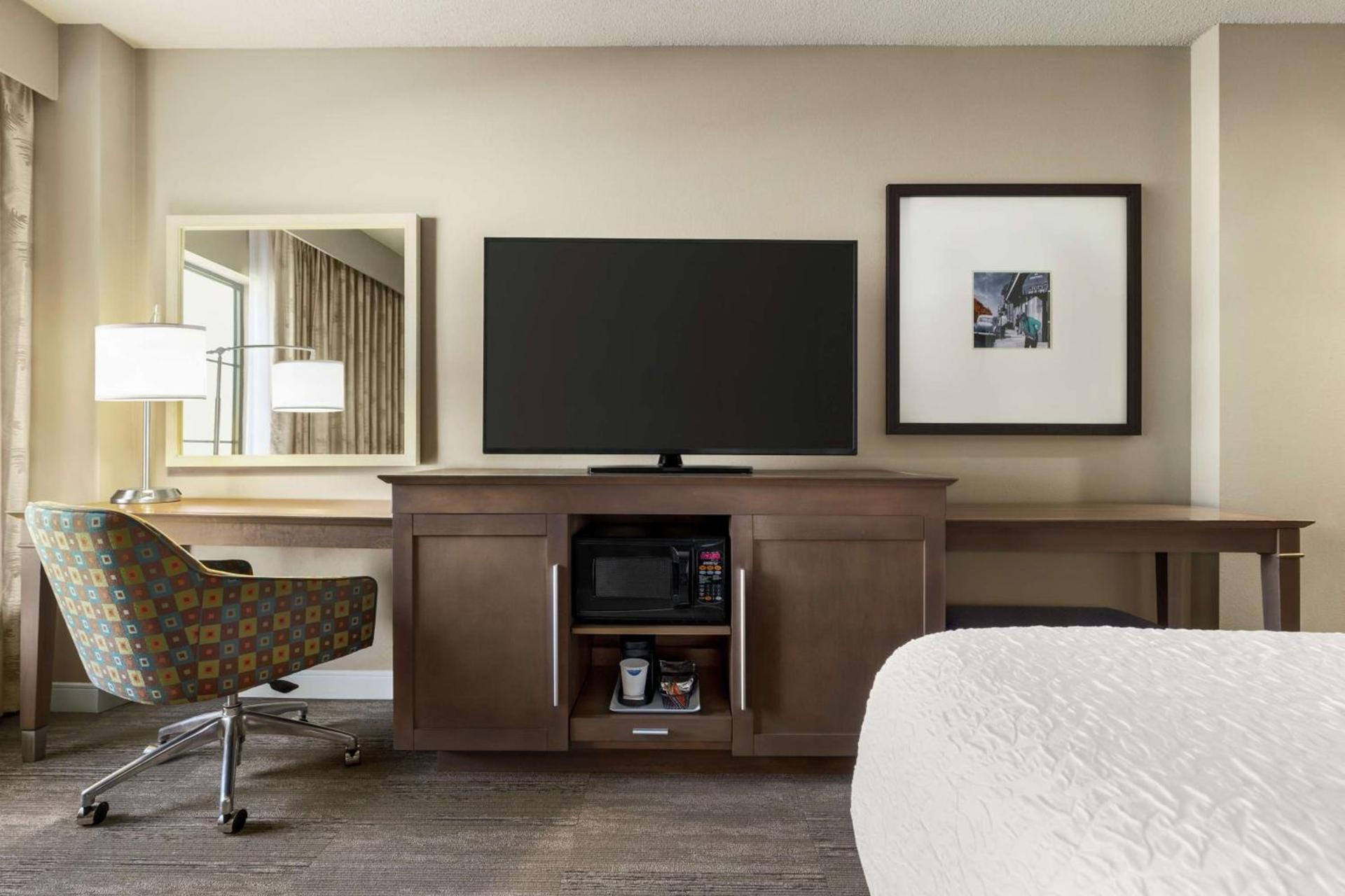 Hampton Inn and Suites New Orleans Convention Center photo 19