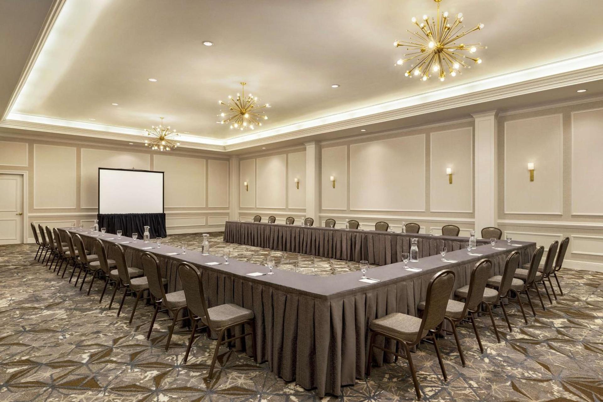 Hampton Inn and Suites New Orleans Convention Center photo 48