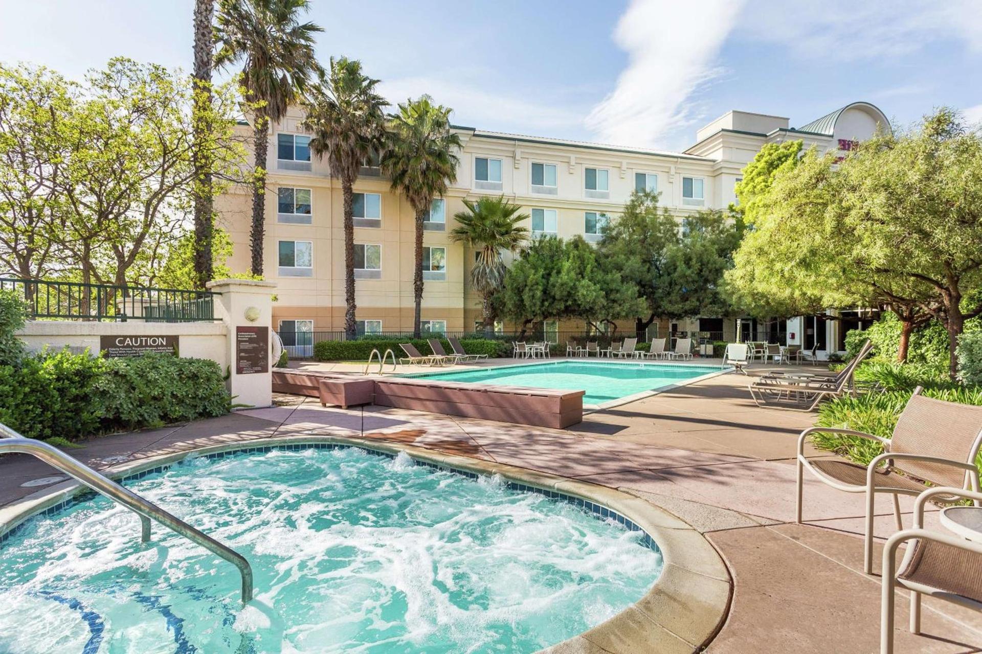 Hilton Garden Inn Fairfield photo 13
