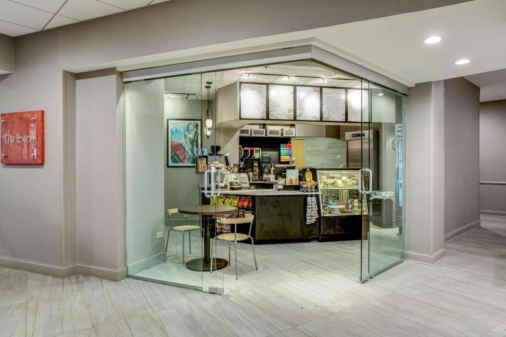 Hilton Chicago/Oak Lawn photo 51