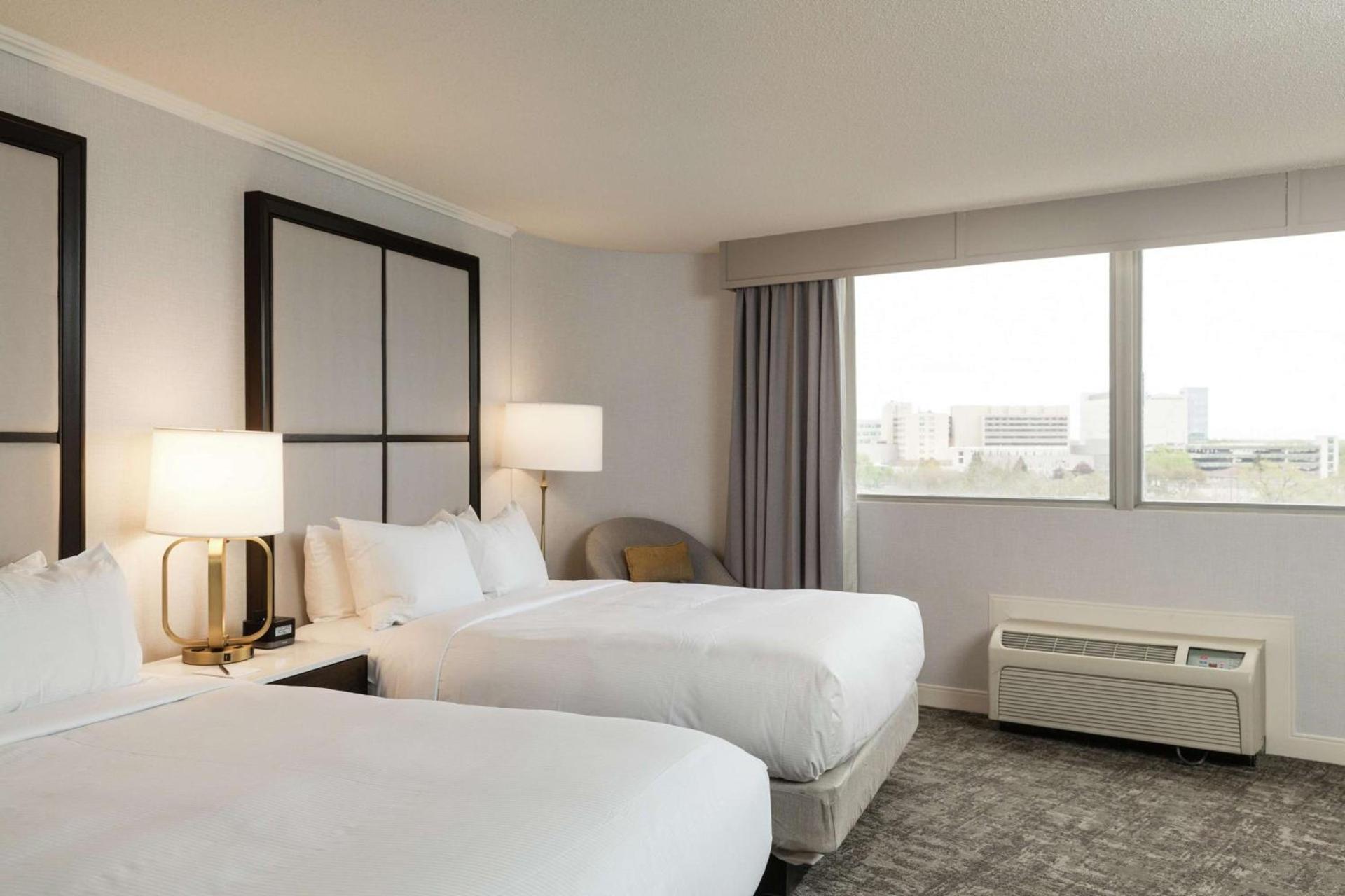 Hilton Chicago/Oak Lawn photo 44