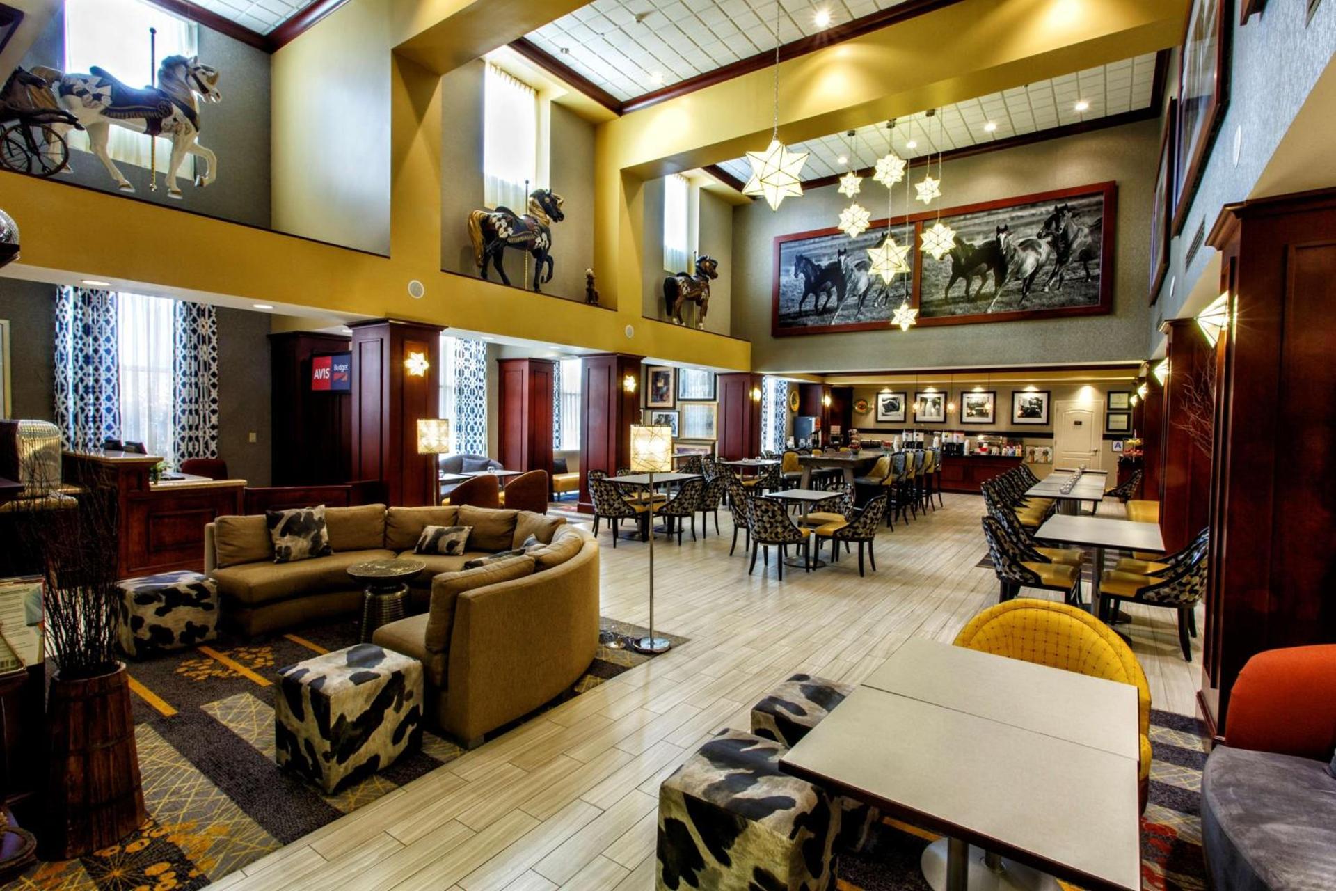 Hampton Inn & Suites Staten Island photo 5