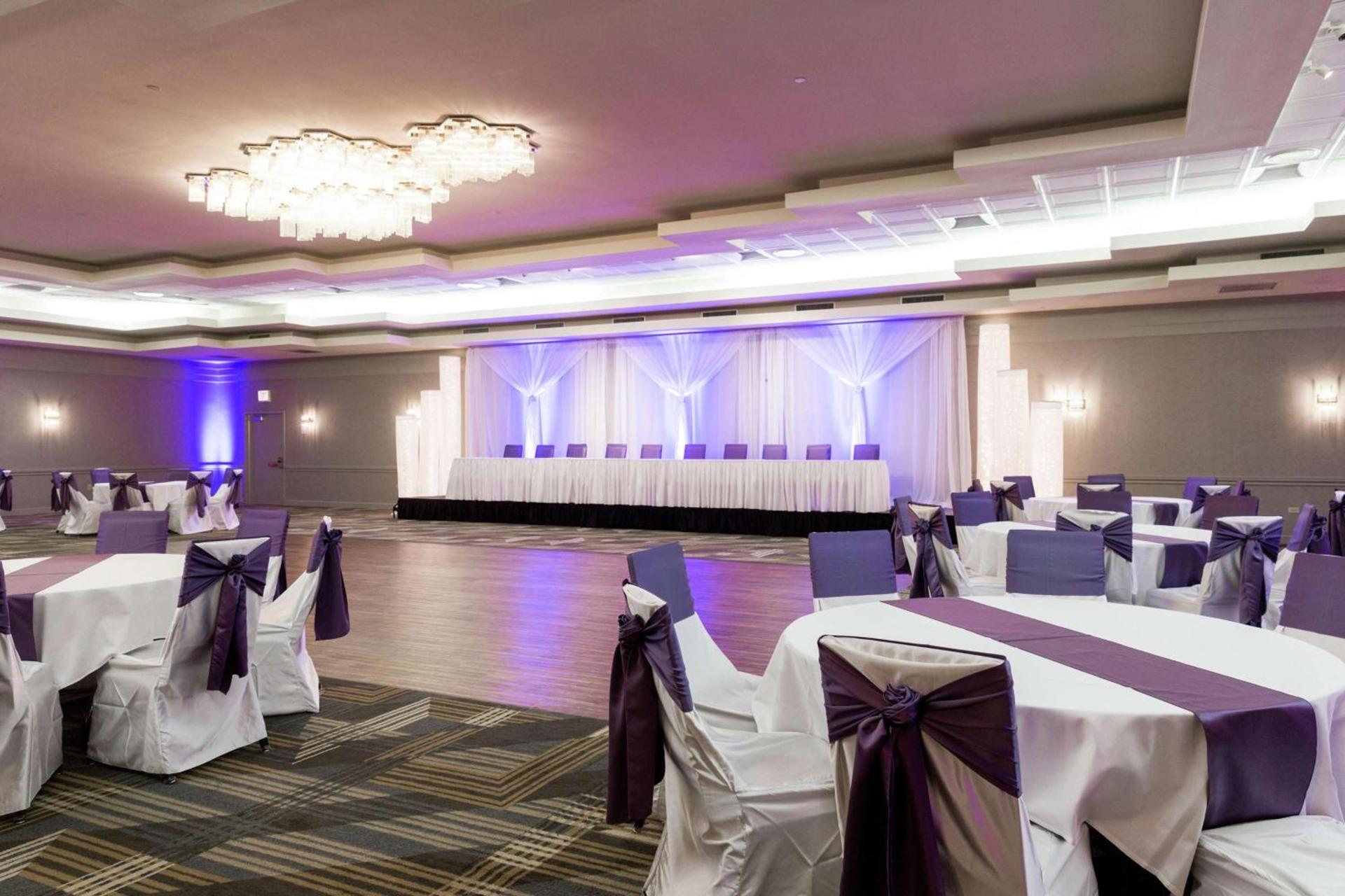 Hilton Chicago/Oak Lawn photo 58