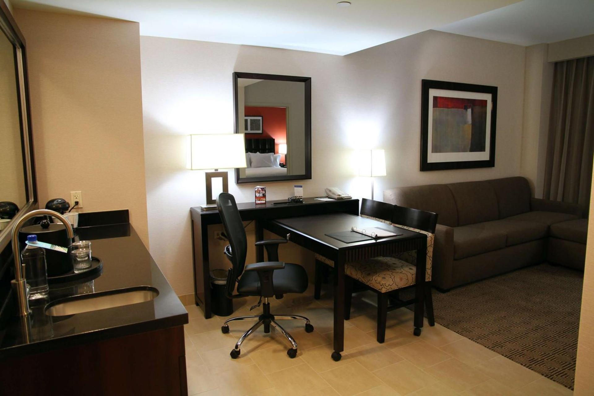Embassy Suites Ontario - Airport photo 16