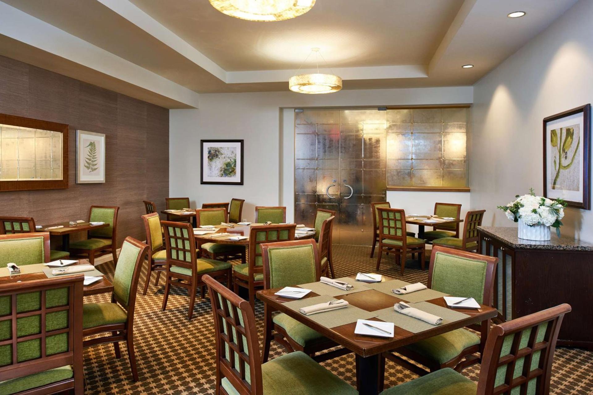 DoubleTree by Hilton Irvine Spectrum photo 13