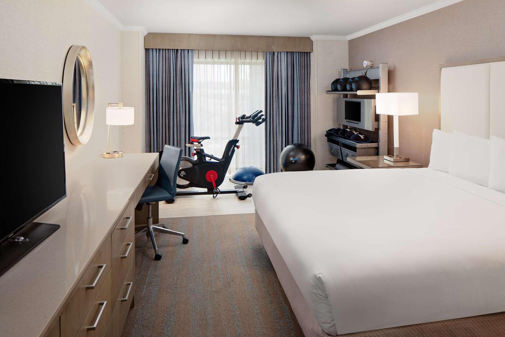 DoubleTree by Hilton Irvine Spectrum photo 27