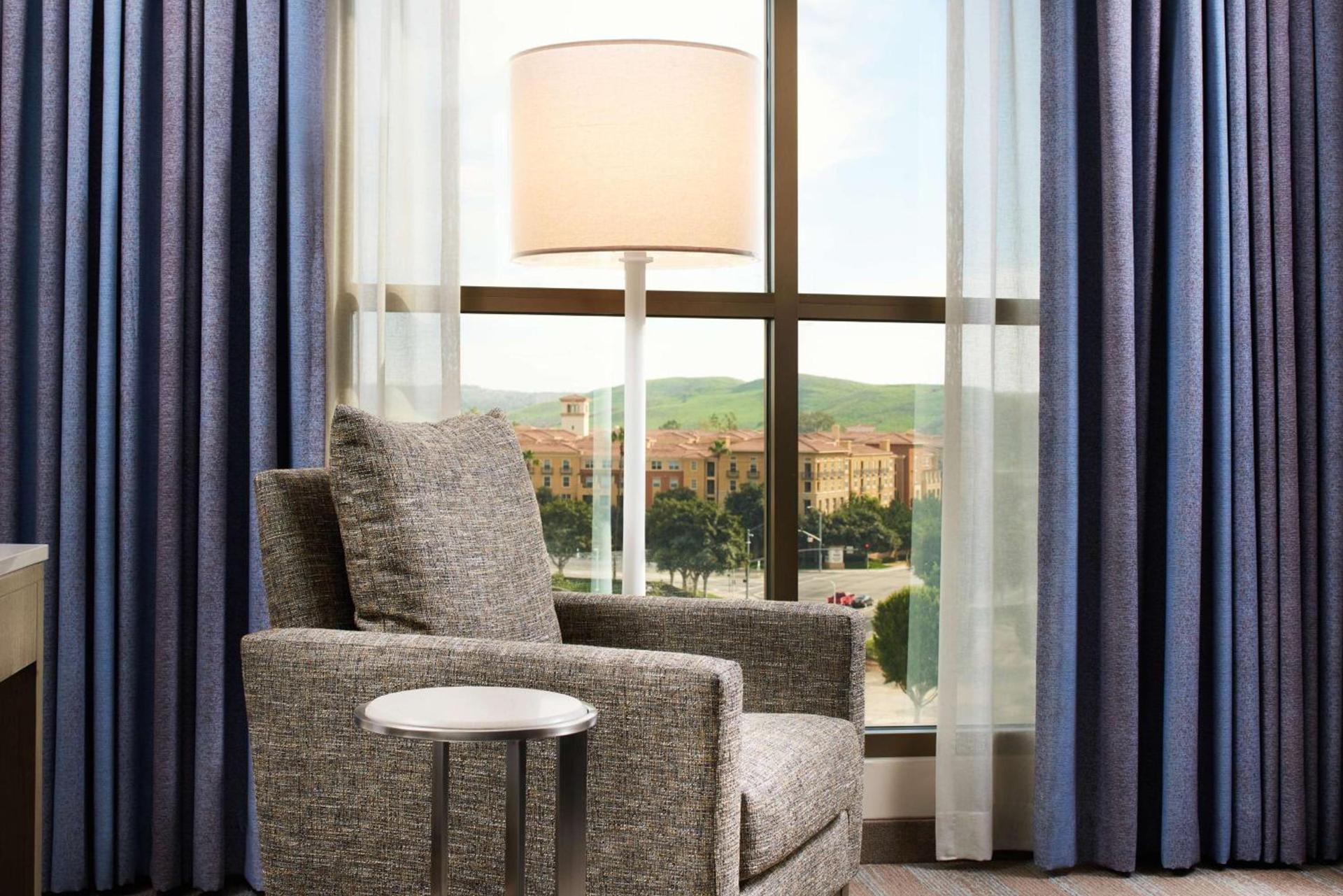 DoubleTree by Hilton Irvine Spectrum photo 29