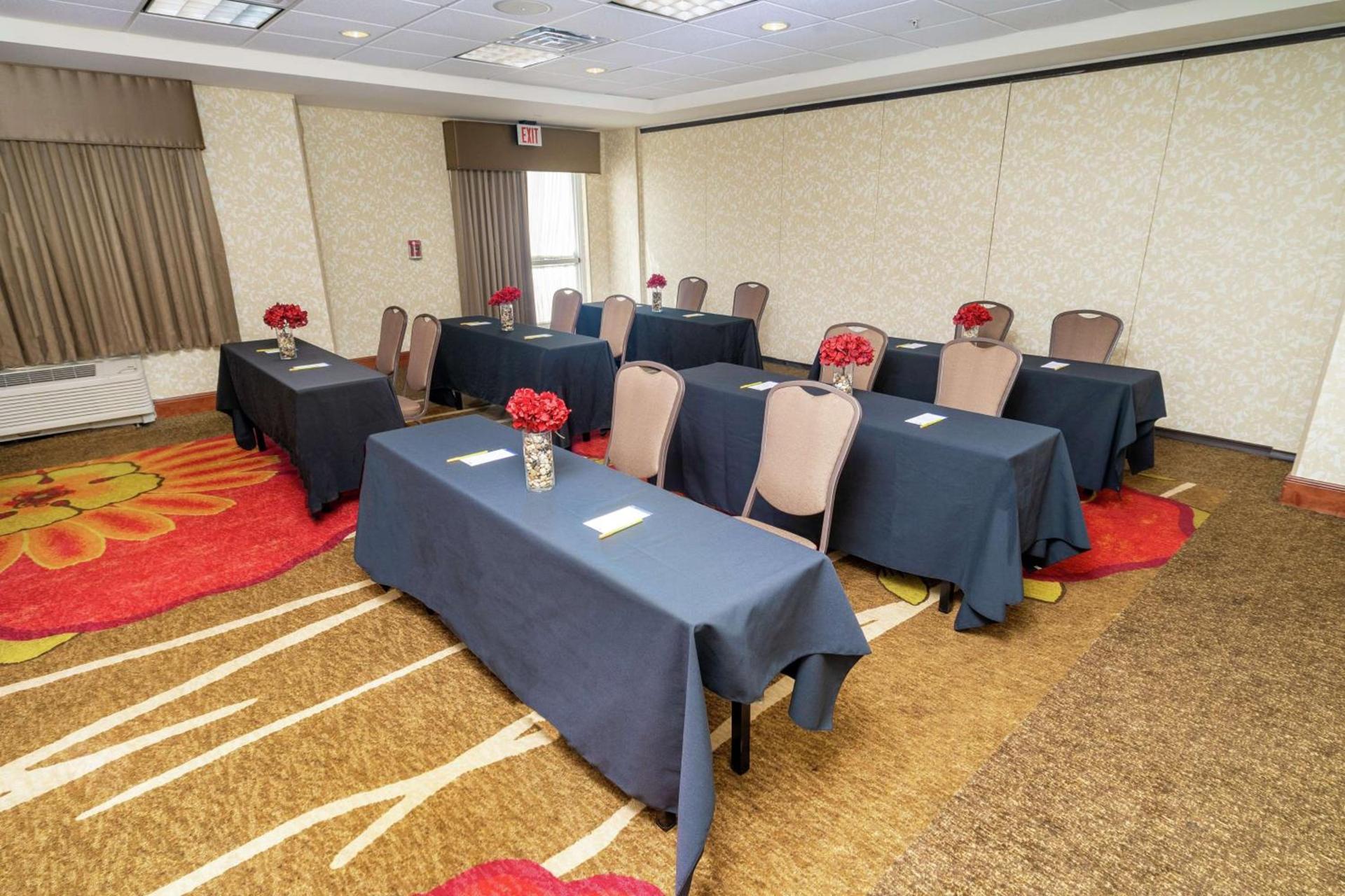 Hilton Garden Inn Ontario Rancho Cucamonga photo 43