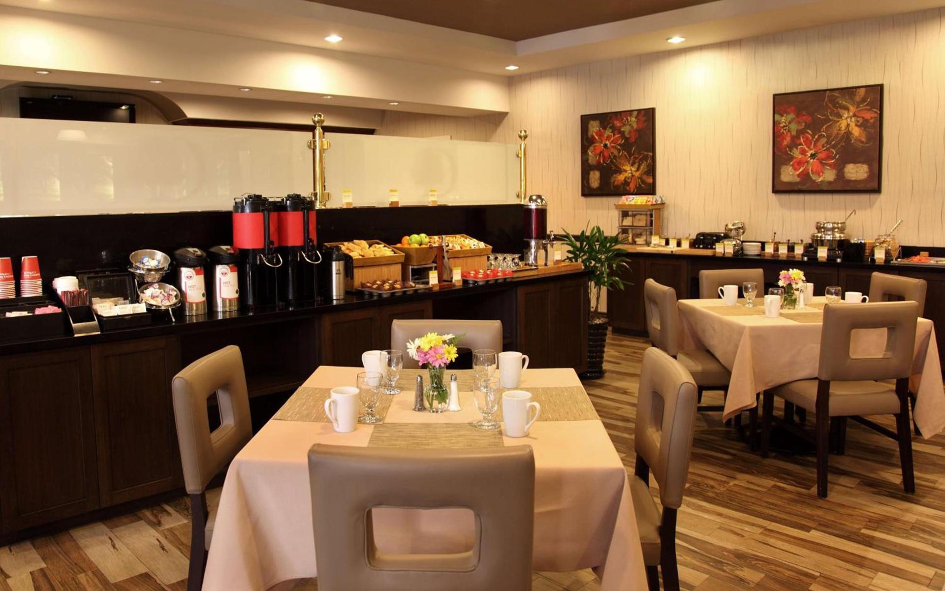 DoubleTree by Hilton Claremont photo 16