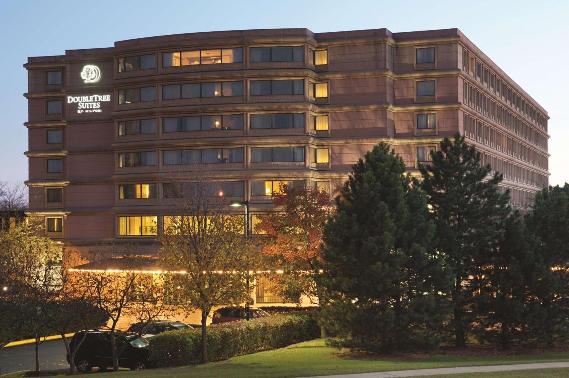 DoubleTree Suites by Hilton Hotel & Conference Center Chicago-Downers Grove — hotel in Downers Grove