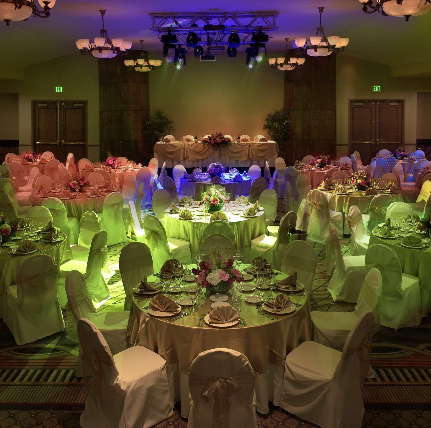 DoubleTree by Hilton Claremont photo 49