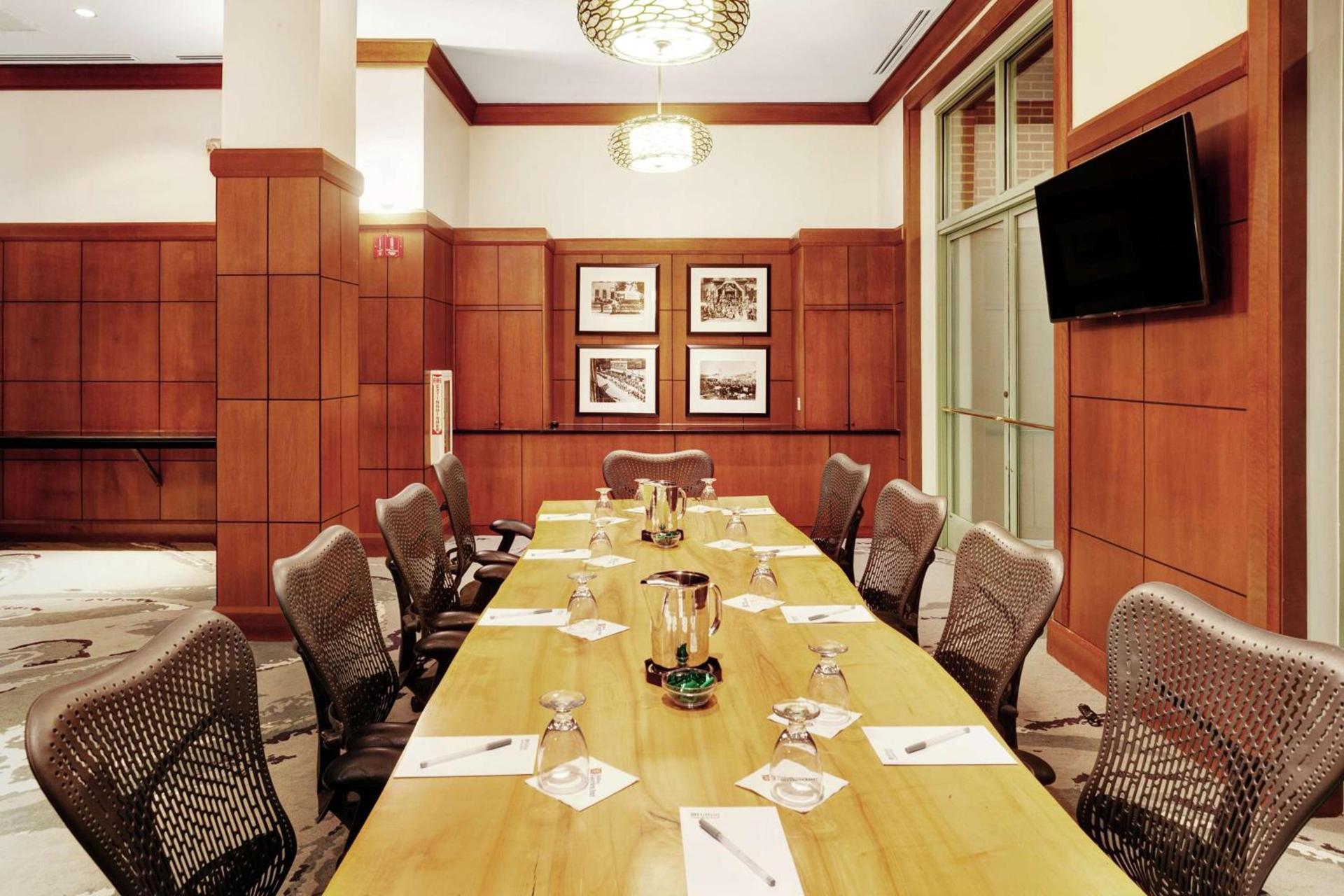 Hilton Garden Inn Evanston photo 40