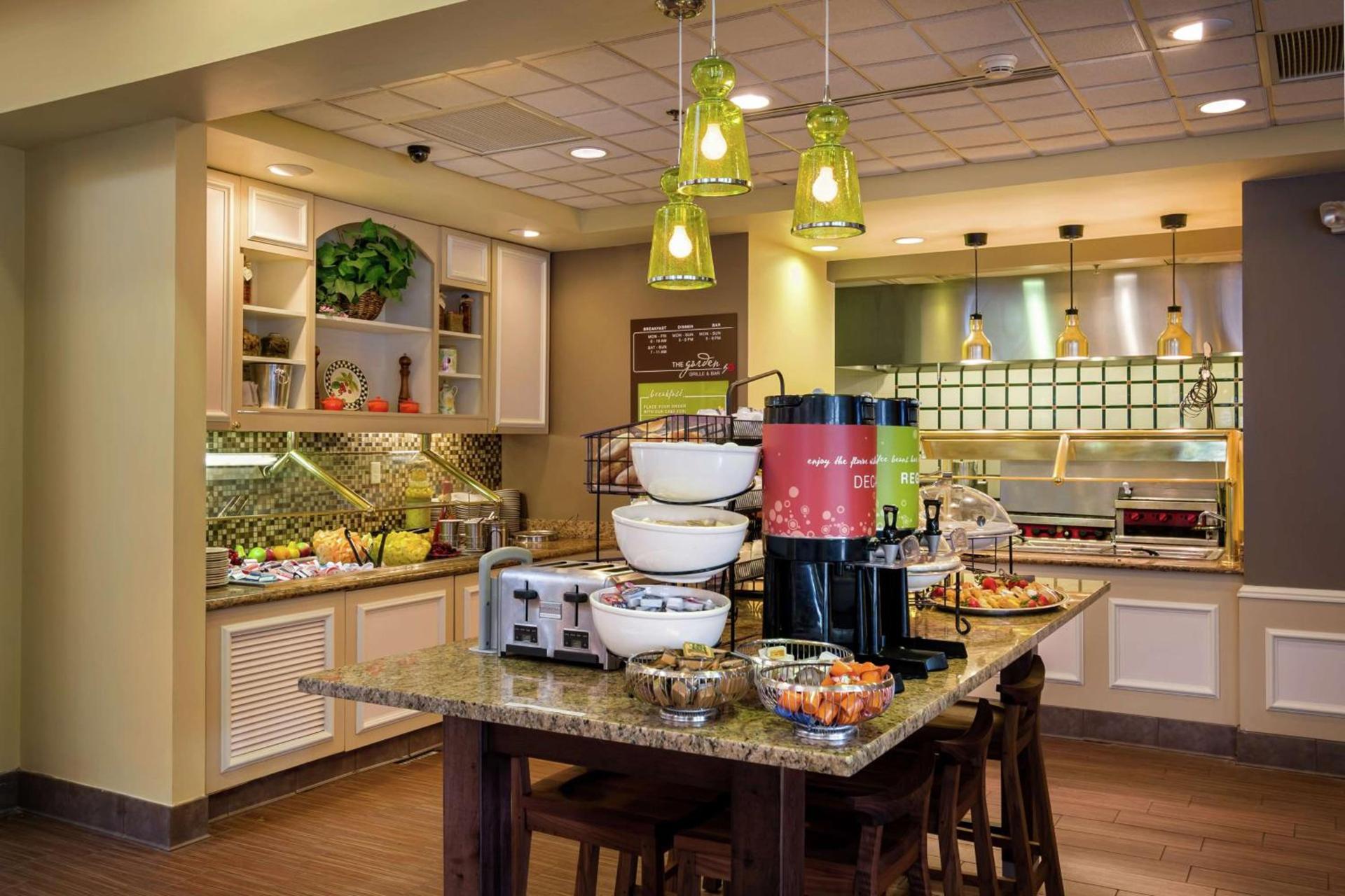Hilton Garden Inn Newport News photo 12