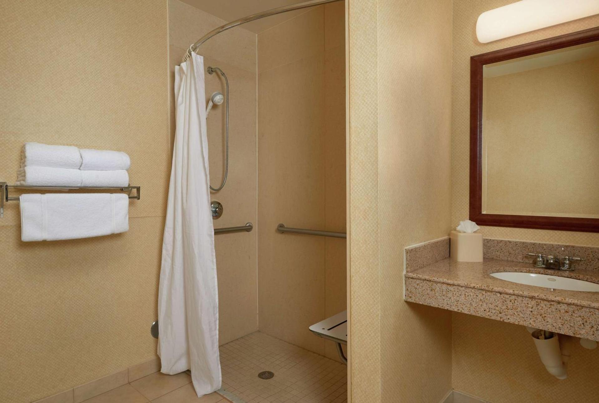 Hilton Garden Inn Newport News photo 21