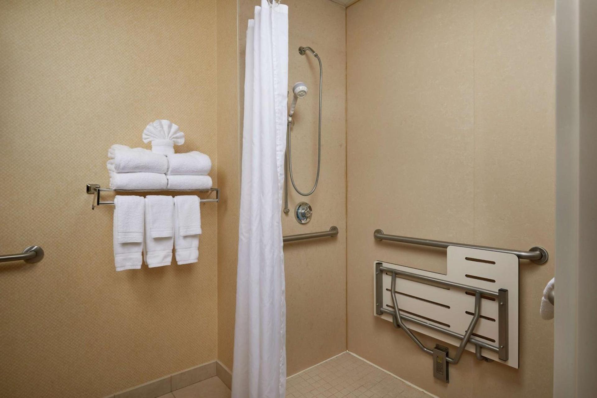 Hilton Garden Inn Newport News photo 23