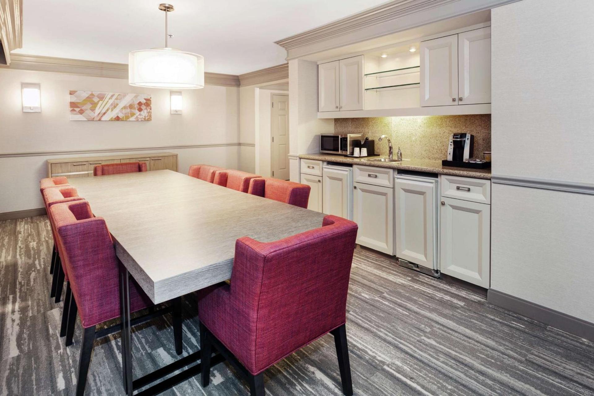 Hilton Garden Inn Evanston photo 49