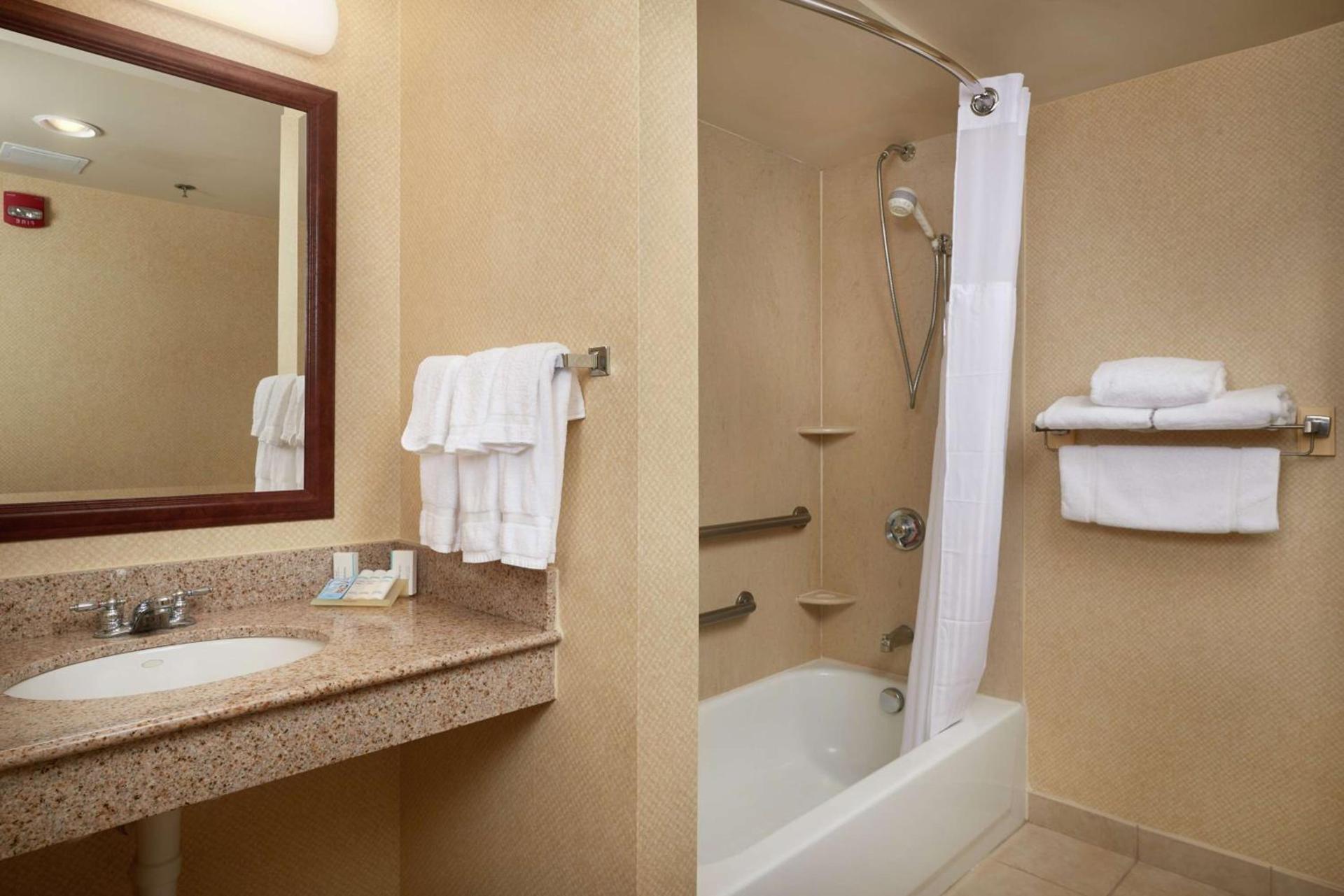Hilton Garden Inn Newport News photo 24
