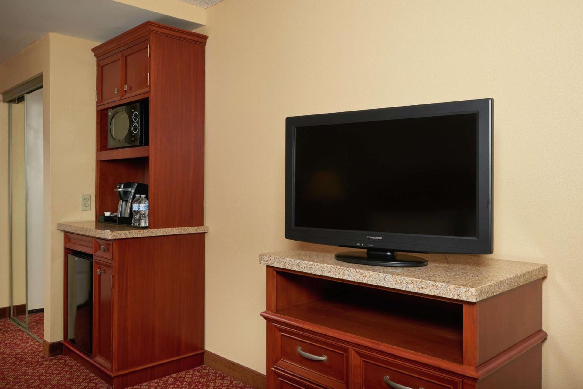 Hilton Garden Inn Newport News photo 37