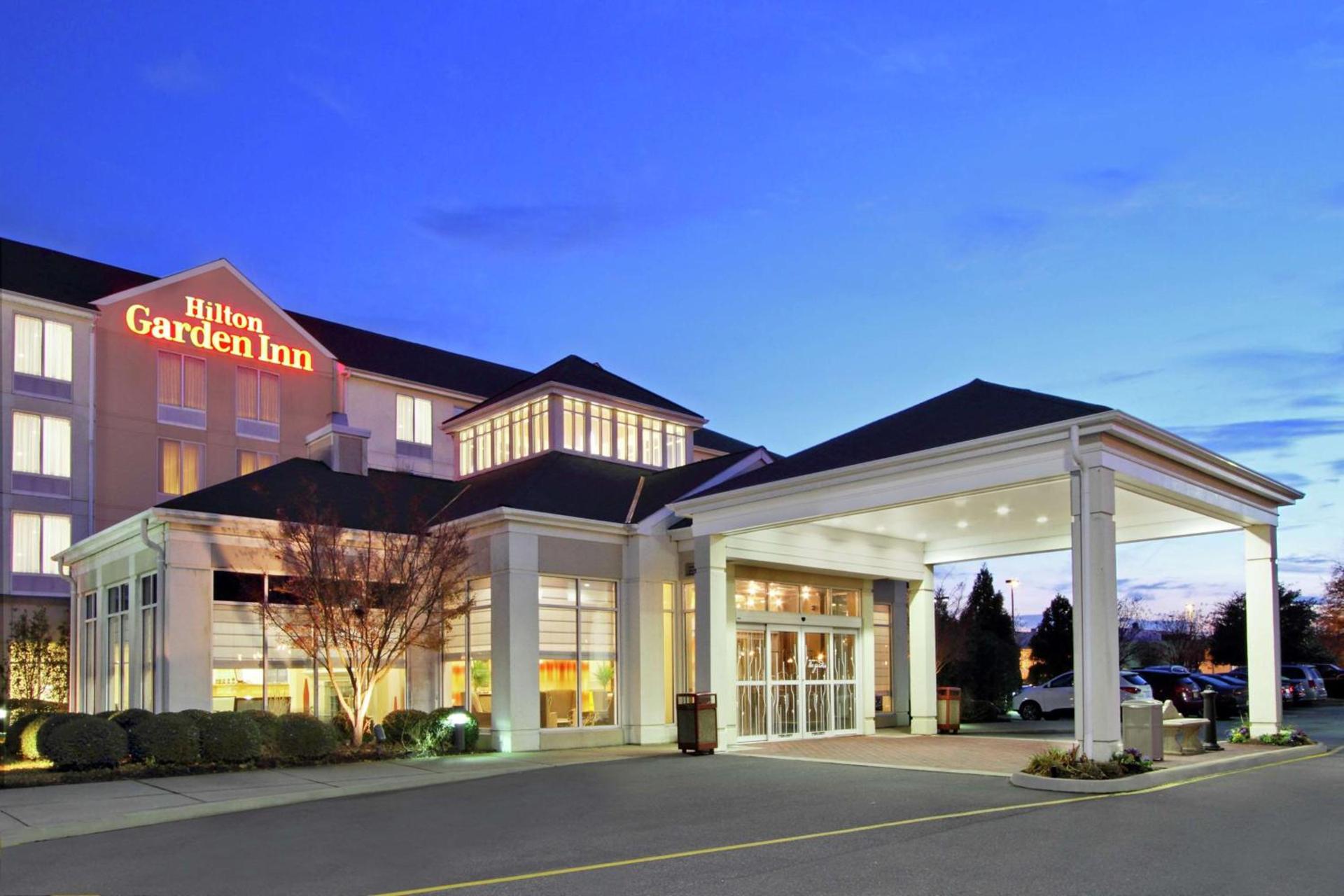 Hilton Garden Inn Chesapeake Greenbrier photo 1