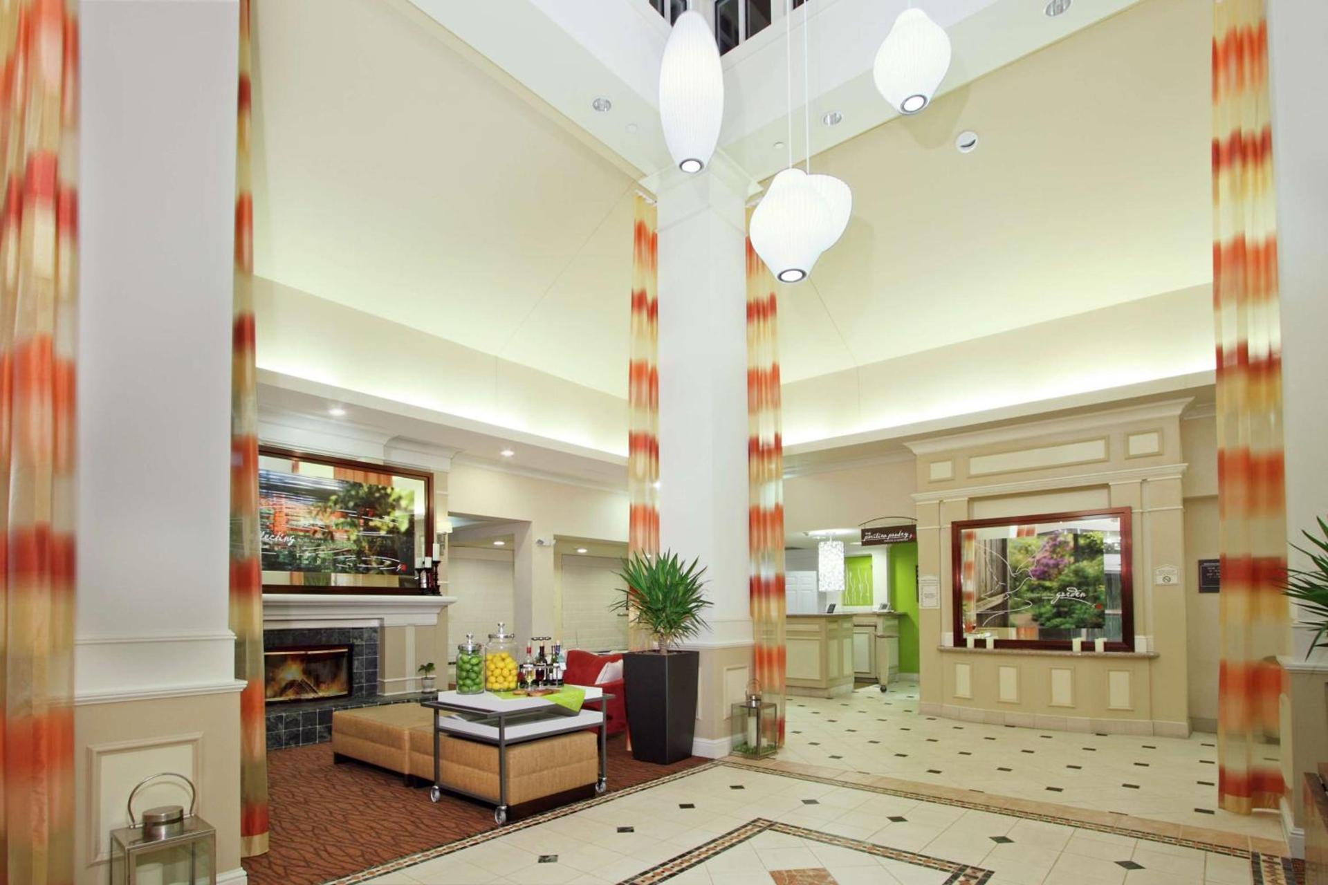 Hilton Garden Inn Chesapeake Greenbrier photo 5
