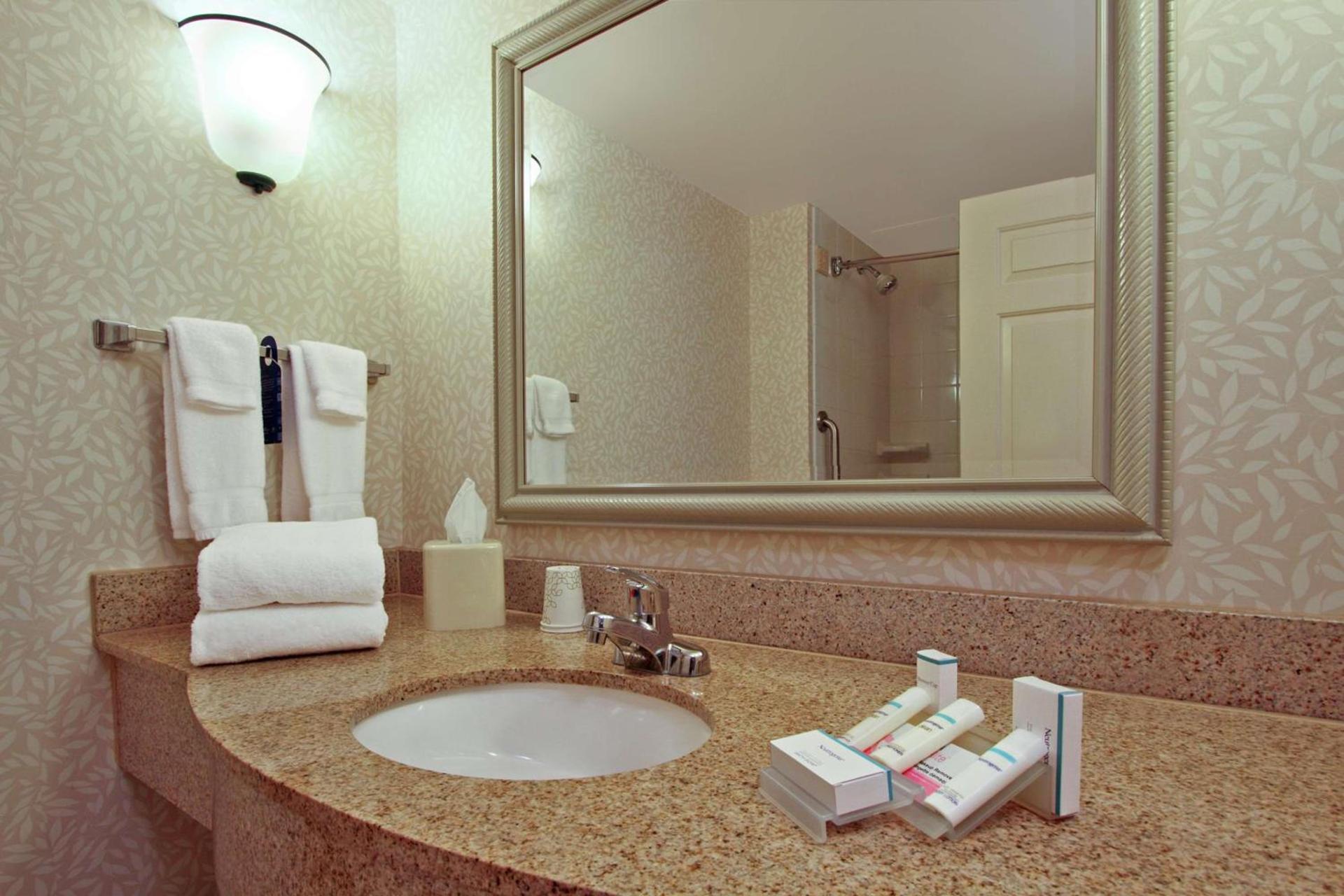 Hilton Garden Inn Chesapeake Greenbrier photo 17