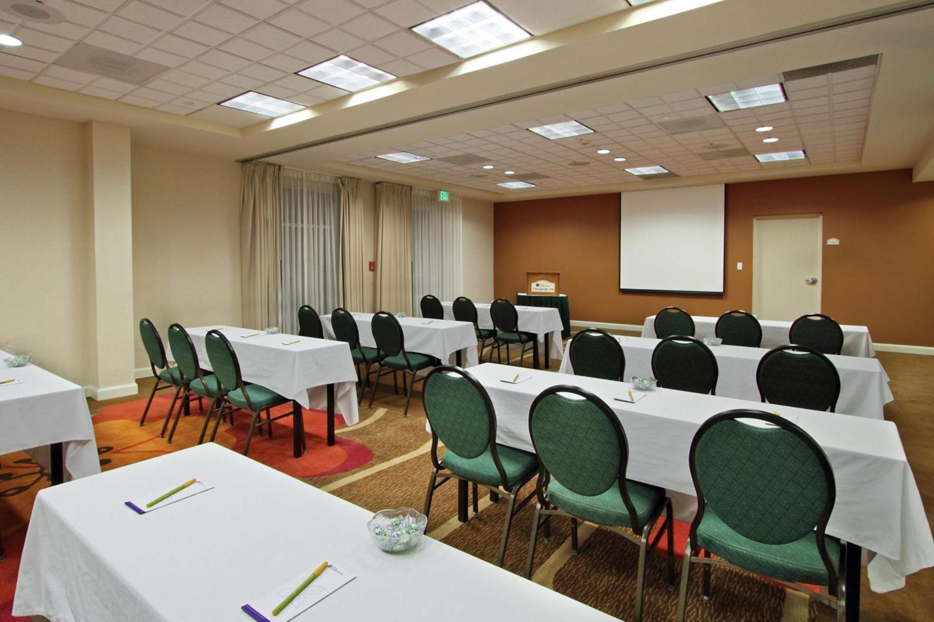 Hilton Garden Inn Chesapeake Greenbrier photo 19