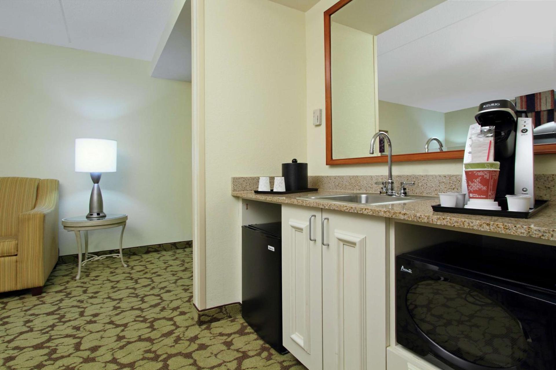 Hilton Garden Inn Chesapeake Greenbrier photo 21