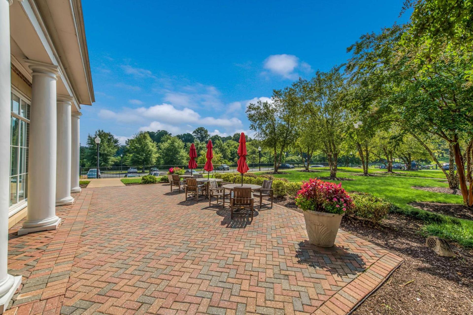 Hilton Garden Inn Suffolk Riverfront photo 3