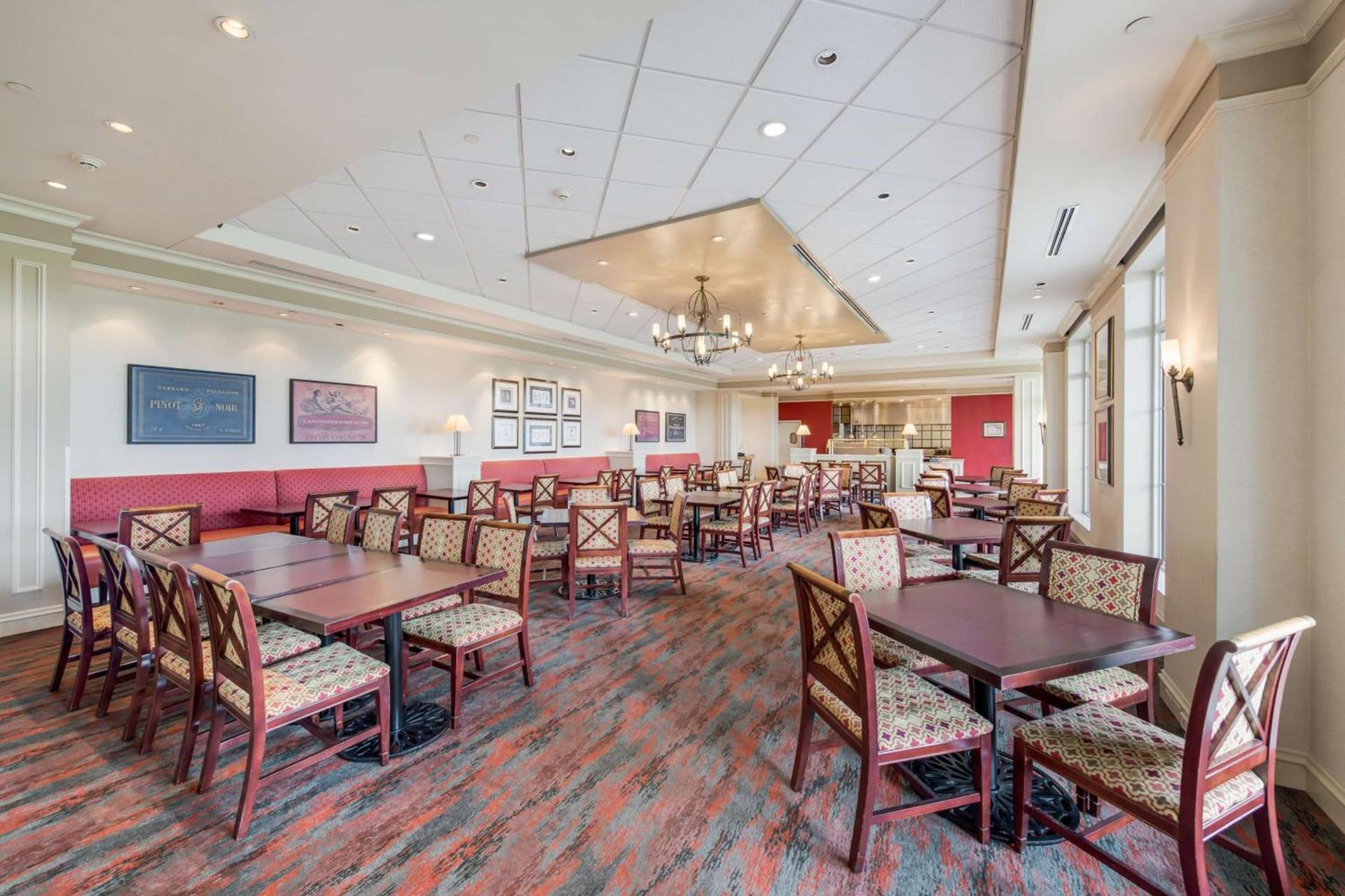 Hilton Garden Inn Suffolk Riverfront photo 21