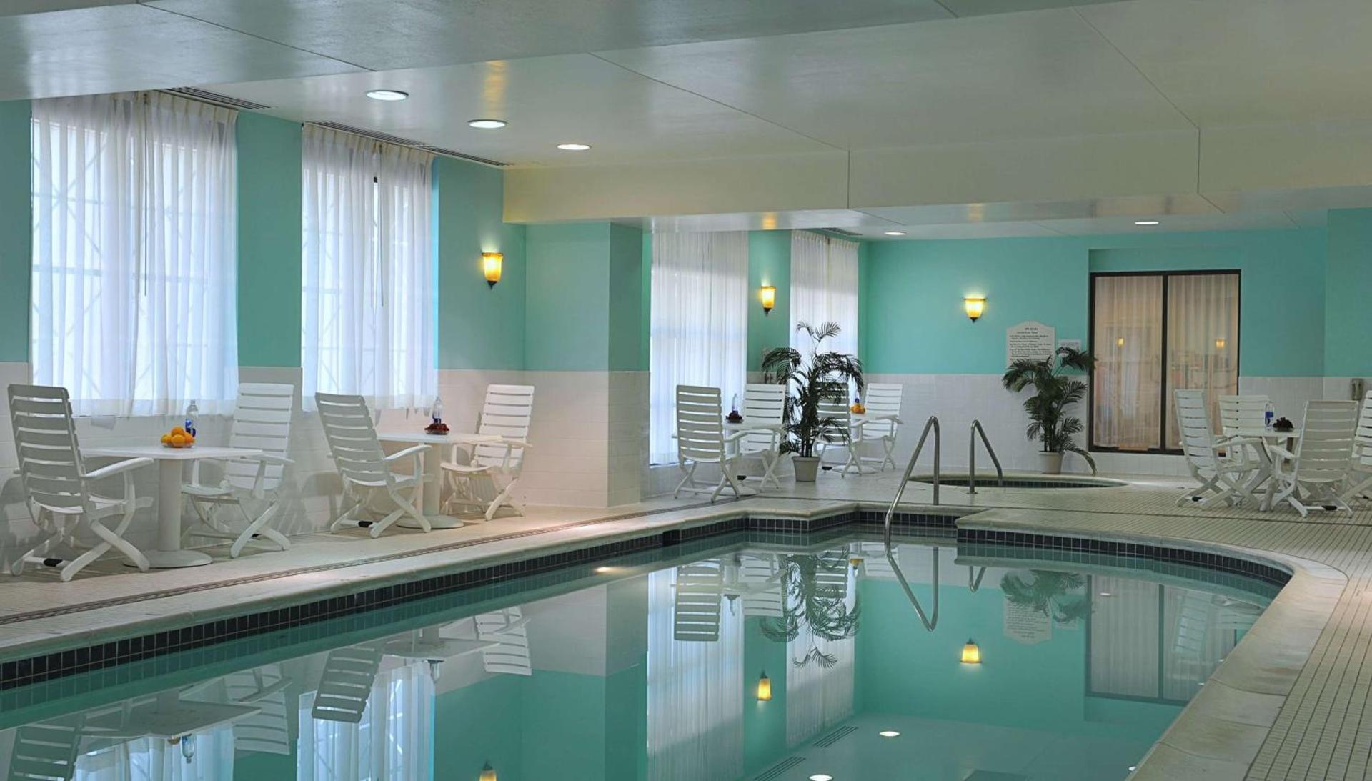 Hilton Garden Inn Virginia Beach Town Center photo 8