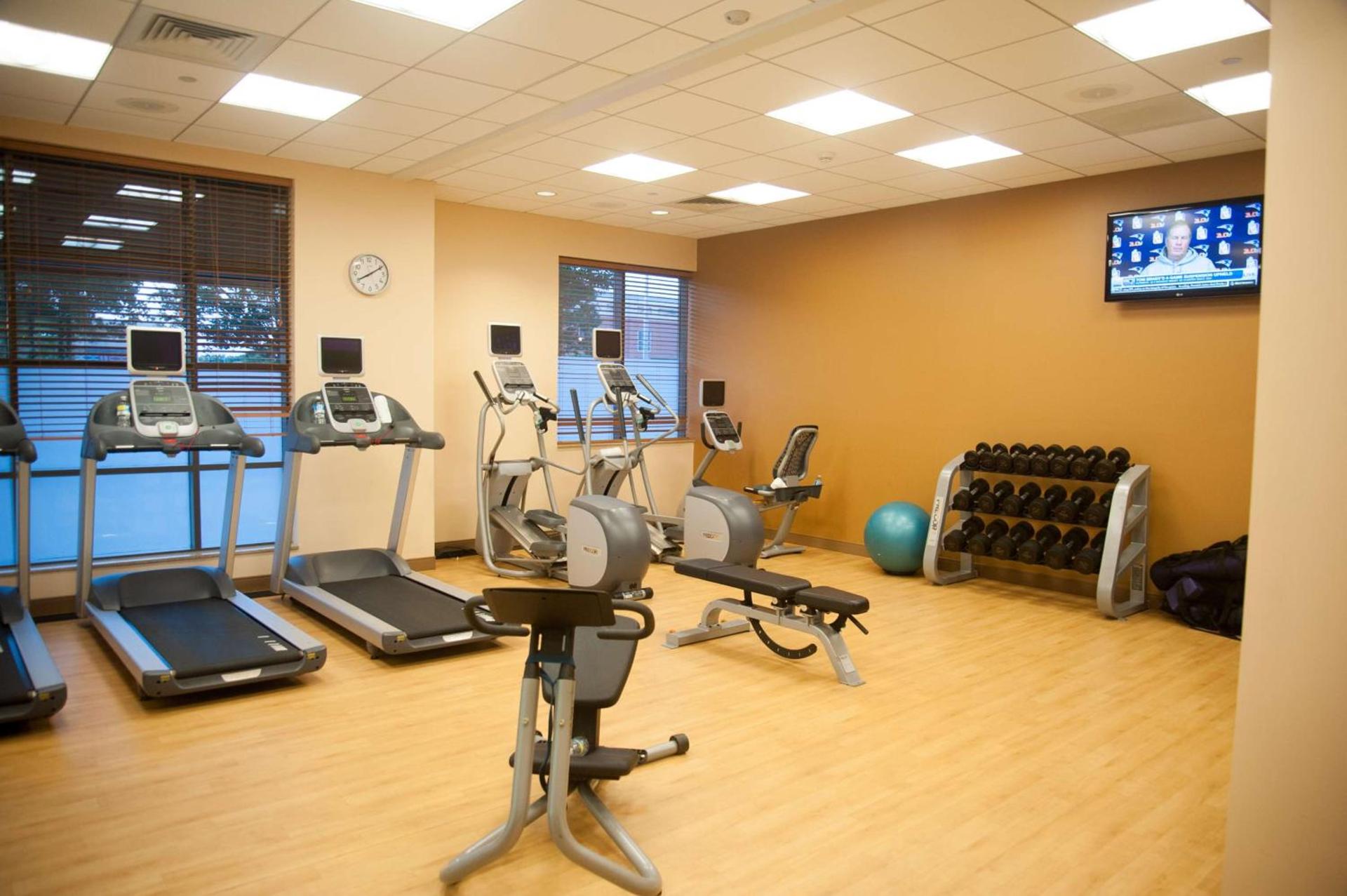 Hilton Garden Inn Virginia Beach Town Center photo 14